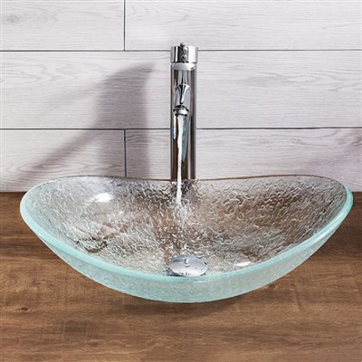 Ovális edény mosogató a pult felett